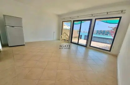 Villa - 3 Bedrooms - 5 Bathrooms for rent in Amwaj Avenue - Amwaj Islands - Muharraq Governorate