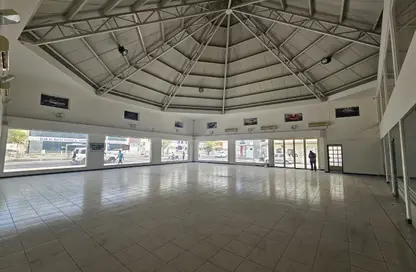 Show Room - Studio for rent in Manama Downtown - Manama - Capital Governorate