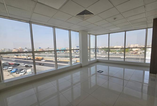 957052 - Property Image 2