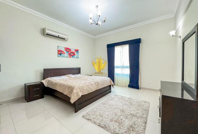 963885 - Property Image 2