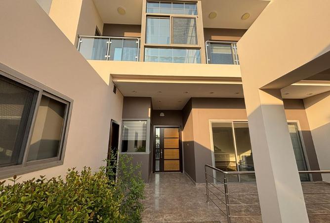 976892 - Property Main Image