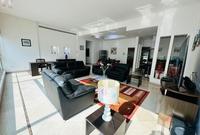 978351 - Property Image 2