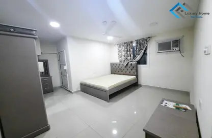 Apartment - Studio - 1 Bathroom for rent in Hidd - Muharraq Governorate