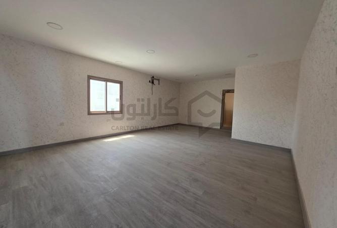 954428 - Property Image 2
