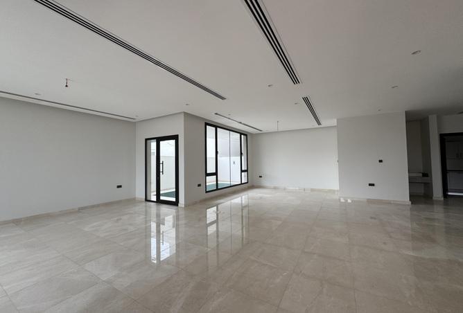 947178 - Property Image 2