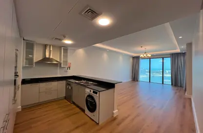 Apartment - 2 Bedrooms - 3 Bathrooms for rent in Reef Island - Capital Governorate