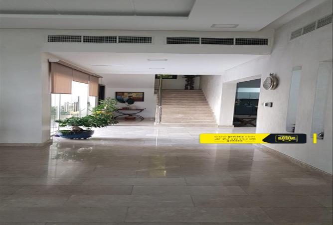 856039 - Property Image 3