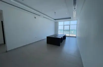 Office Space - Studio - 2 Bathrooms for rent in Seef - Capital Governorate