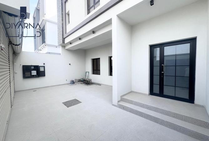 972230 - Property Image 3