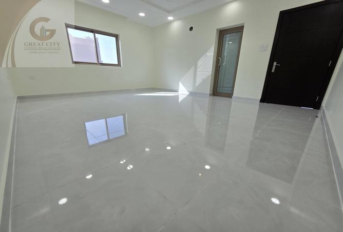 978125 - Property Image 2