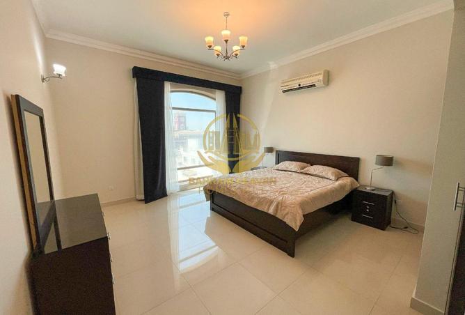 978242 - Property Image 2