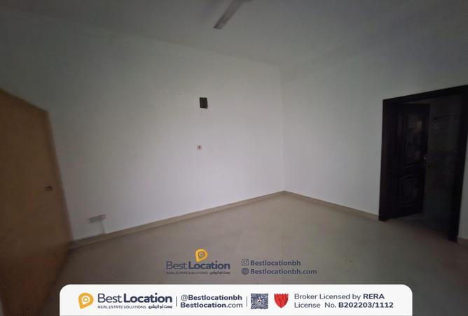 900429 - Property Image 3