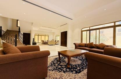 Villa - 4 Bedrooms - 5 Bathrooms for rent in Saar - Northern Governorate