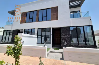 فيلا - 3 غرف نوم - 4 حمامات للايجار في الجنبية - المحافظة الشمالية