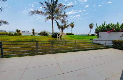 Apartment - 3 Bedrooms - 2 Bathrooms for rent in Amwaj Avenue - Amwaj Islands - Muharraq Governorate