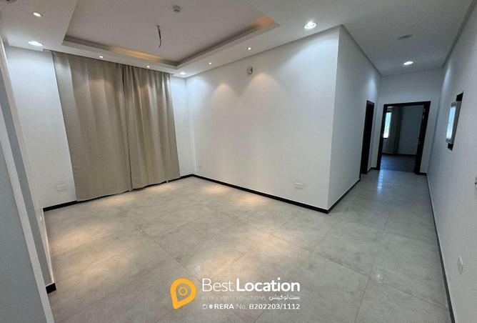 900907 - Property Image 2