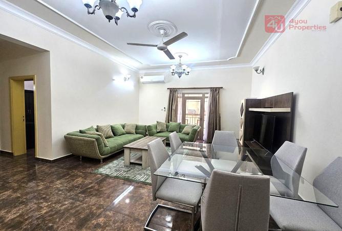 987579 - Property Image 3