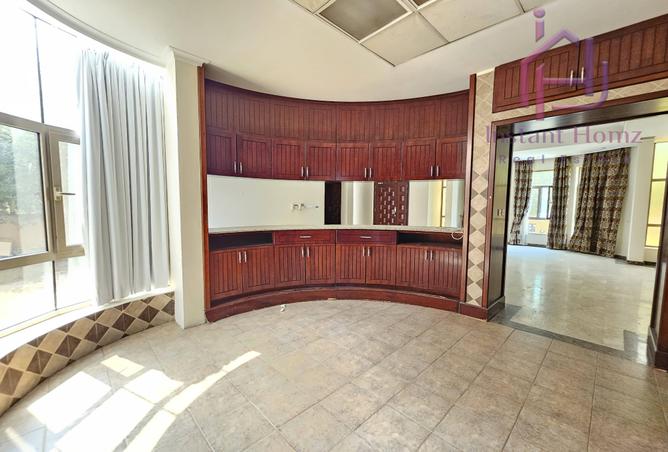 952620 - Property Image 2