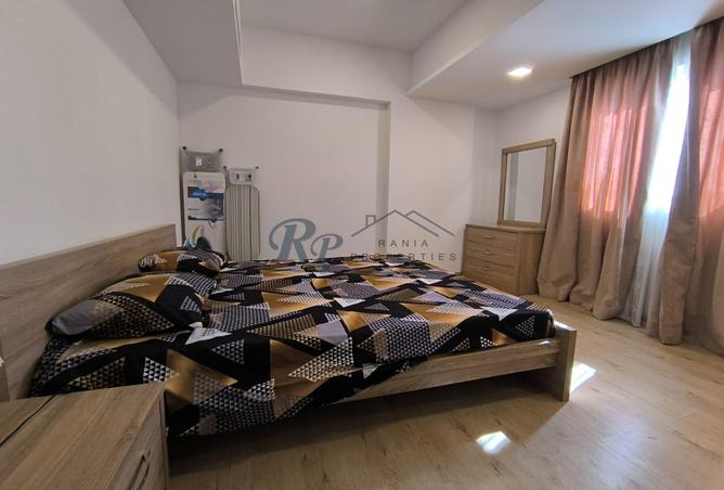 885868 - Property Image 2