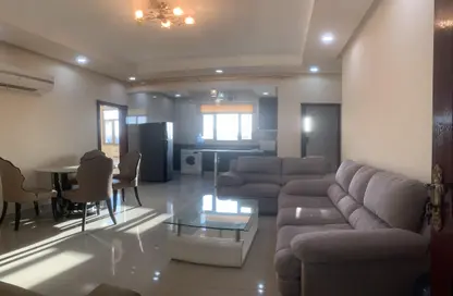Apartment - 2 Bedrooms - 2 Bathrooms for rent in Mahooz - Manama - Capital Governorate
