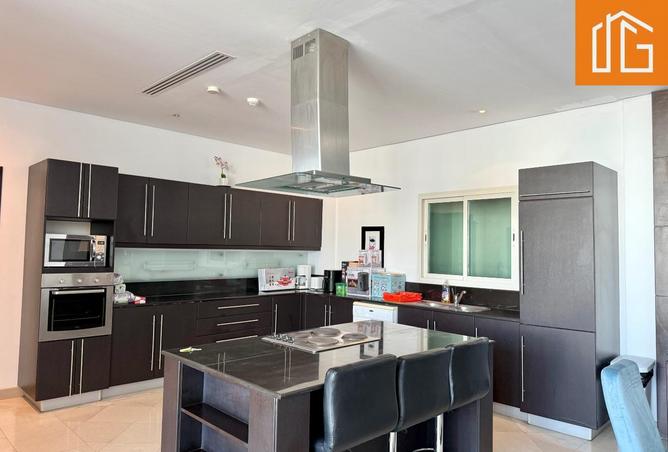 967956 - Property Image 2