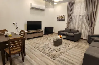 Apartment - 2 Bedrooms - 2 Bathrooms for rent in Maqabah - Northern Governorate