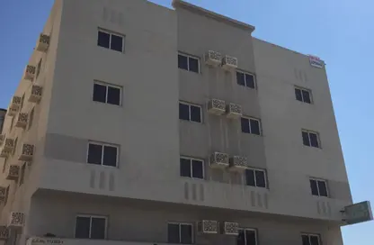 سكن عمال - استوديو - 8 حمامات للايجار في راس زوييد - المحافظة الجنوبية