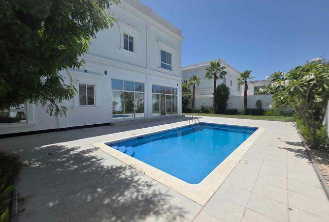 974319 - Property Main Image