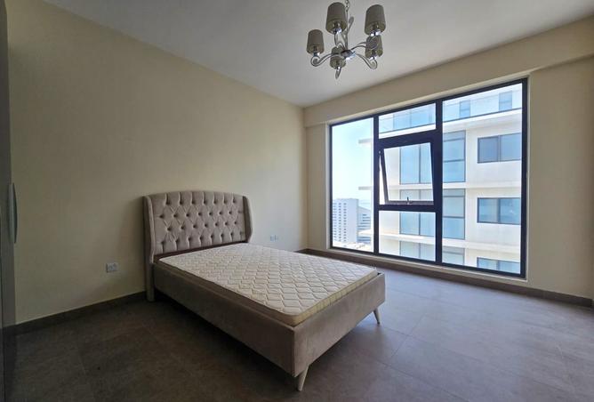 986370 - Property Image 2