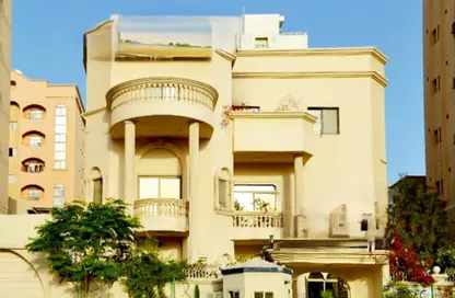 فيلا - 5 غرف نوم - 7 حمامات للبيع في الجفير - محافظة العاصمة