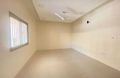 Apartment - 2 Bedrooms - 3 Bathrooms for rent in Alhajiyat - Riffa - Southern Governorate