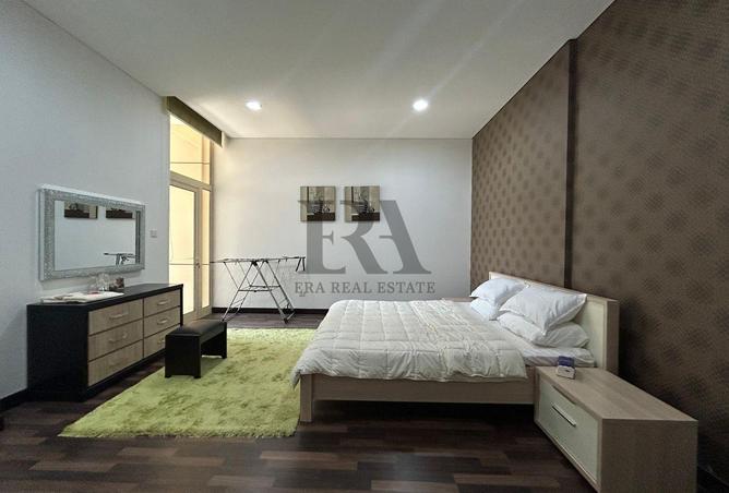 951861 - Property Image 2