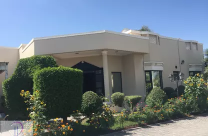 Villa - 4 Bedrooms - 4 Bathrooms for rent in Janabiya - Northern Governorate