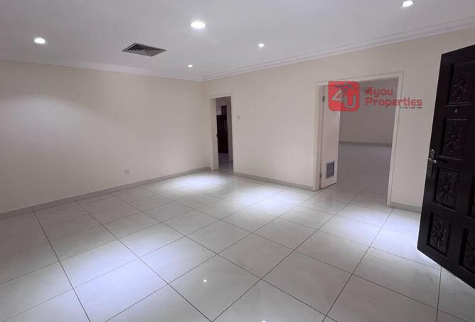 976358 - Property Image 3