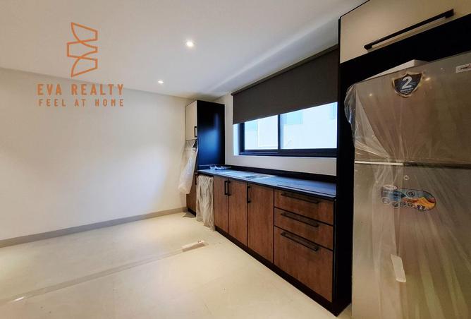 987849 - Property Image 3