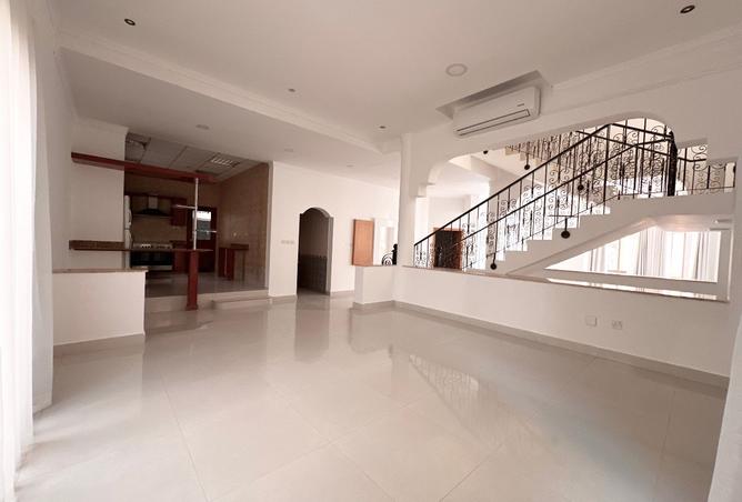 976138 - Property Image 2