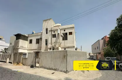 Whole Building - Studio - 5 Bathrooms for sale in Karzakkan - Northern Governorate