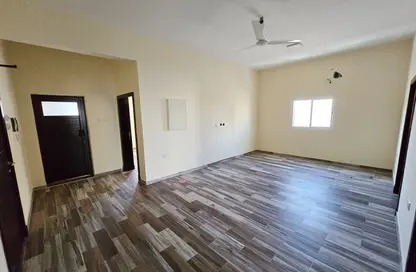 Apartment - 2 Bedrooms - 2 Bathrooms for rent in Jid Ali - Central Governorate