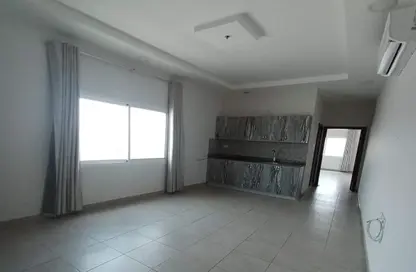 Apartment - 1 Bedroom - 1 Bathroom for rent in Busaiteen - Muharraq Governorate