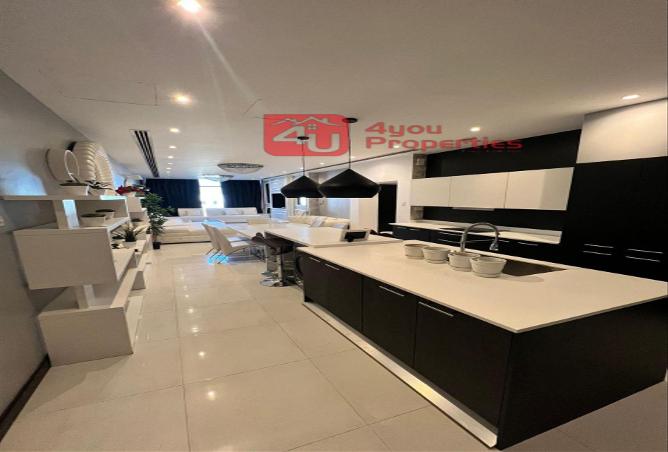 956434 - Property Main Image