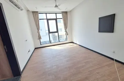 Apartment - 1 Bedroom - 1 Bathroom for rent in Tubli - Central Governorate