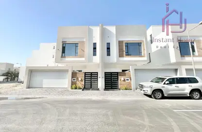 فيلا - 3 غرف نوم - 5 حمامات للبيع في توبلي - المحافظة الوسطى