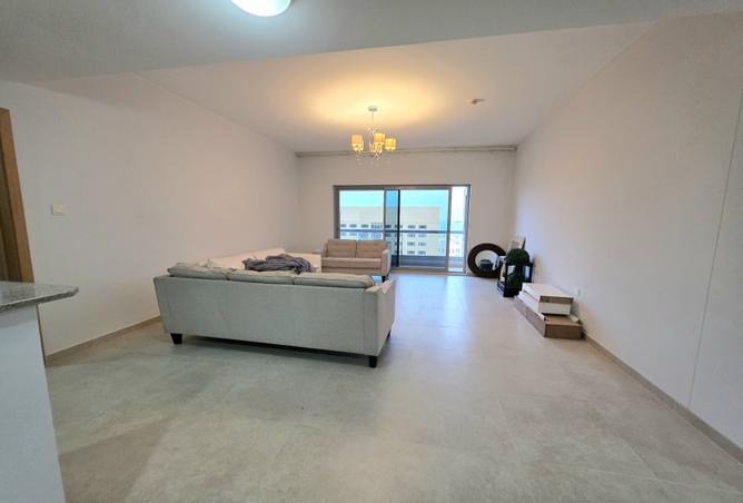 955849 - Property Image 2