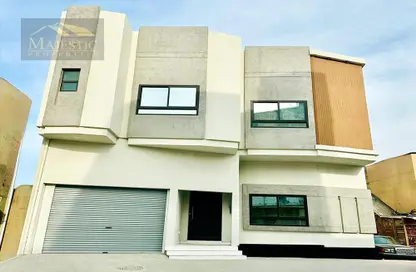 Villa - 3 Bedrooms - 4 Bathrooms for sale in Maameer - Central Governorate