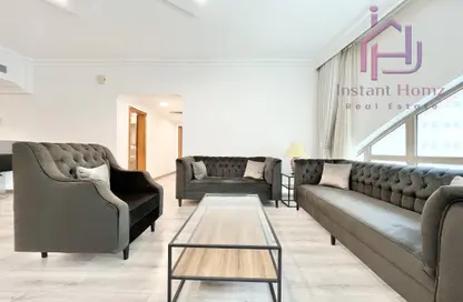 Apartment - 2 Bedrooms - 2 Bathrooms for rent in Sanabis - Manama - Capital Governorate