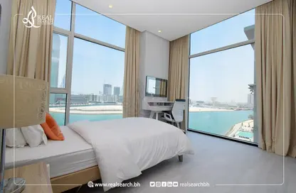 Room / Bedroom image for: Apartment - 3 Bedrooms - 5 Bathrooms for rent in Reef Island - Capital Governorate, Image 1