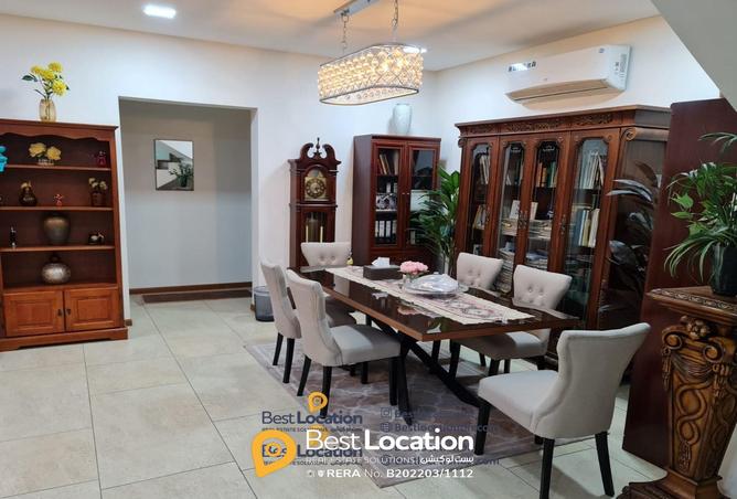 881331 - Property Image 2