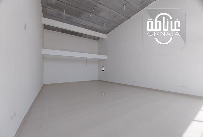 949341 - Property Image 3