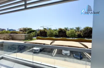 Duplex - 3 Bedrooms - 4 Bathrooms for rent in Reef Island - Capital Governorate
