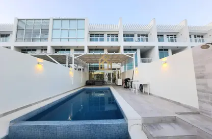 فيلا - 4 غرف نوم - 6 حمامات للبيع في شارع أمواج - أمواج - المحرق فيلا - 4 غرف نوم - 6 حمامات للبيع في شارع أمواج - أمواج - المحرق